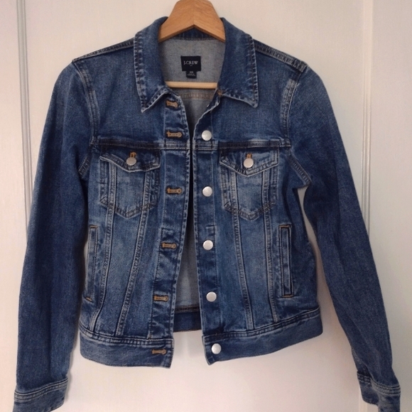 J. Crew Jackets & Blazers - J.Crew Women's Never Worn! Classic Jean Jacket 😍